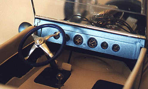 ford t cabriolet tableau de bord.JPG (177765 octets)